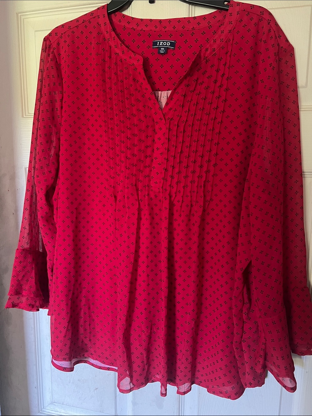 Izod Red Pintuck Split-Neck Printed Blouse
